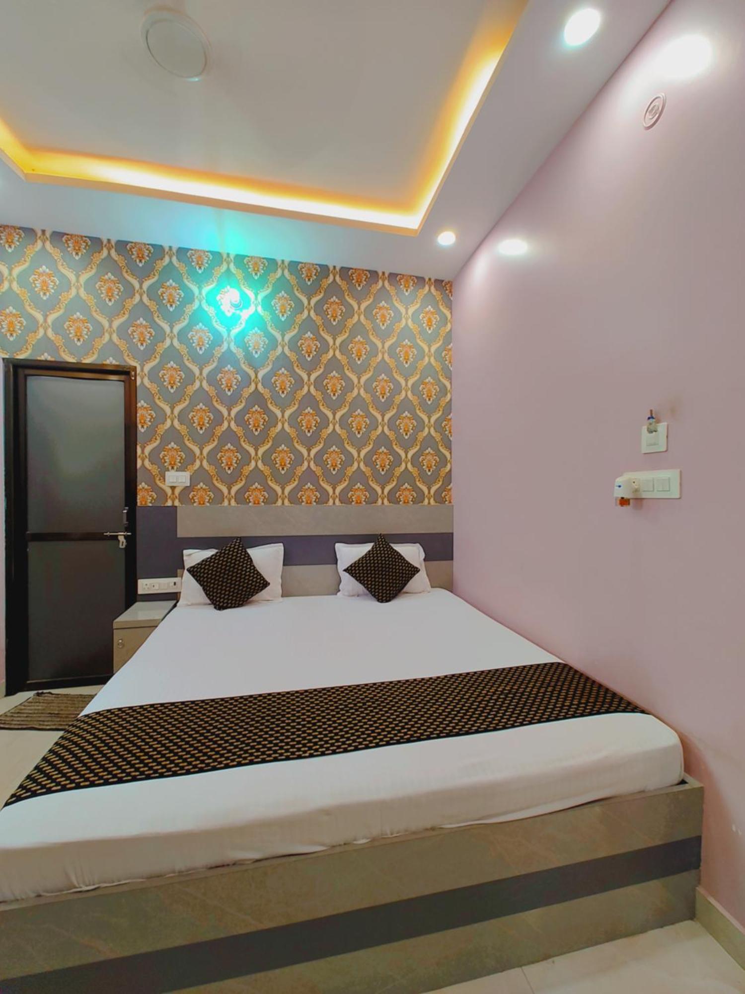 Ayodhya Palace Bagian luar foto